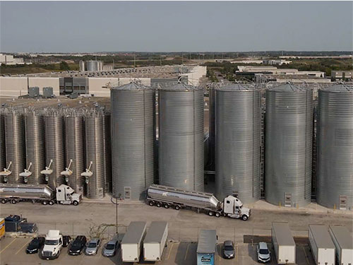 Compoung storage silos